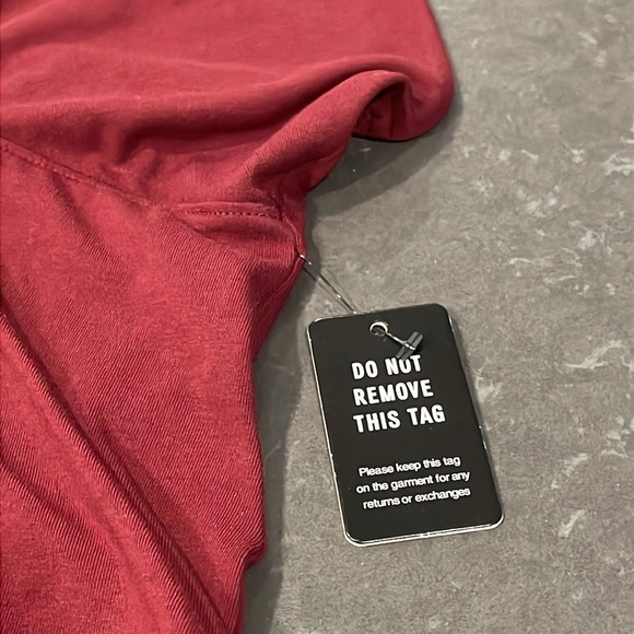 Express Burgundy Plunge Bodysuit Small NWT - Picture 4 of 10